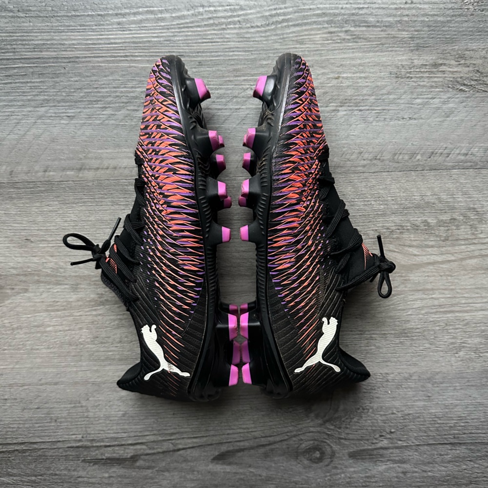 Puma Future 8 Play FG/AG Men’s Soccer Cleats – Lightly Worn